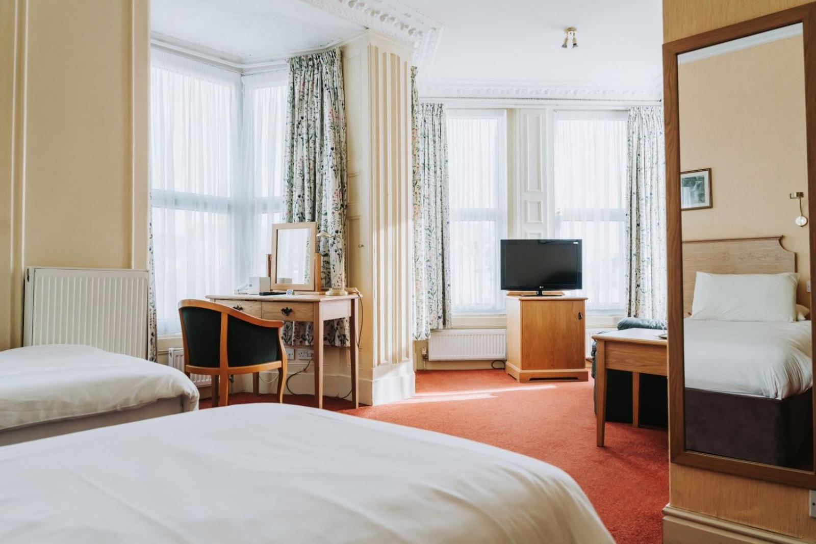 Welbeck Hotel & Apartments دوغلاس المظهر الخارجي الصورة