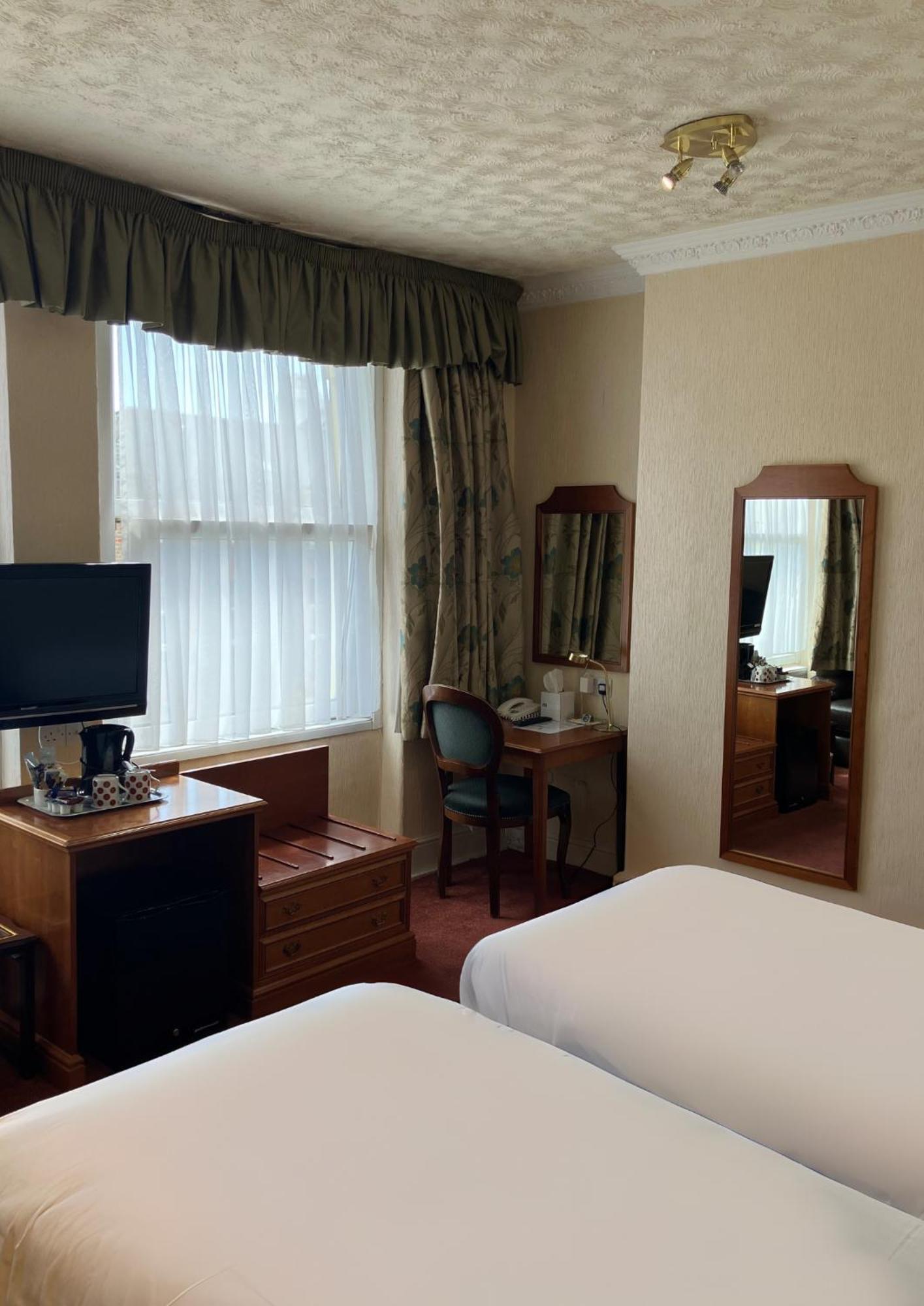 Welbeck Hotel & Apartments دوغلاس المظهر الخارجي الصورة