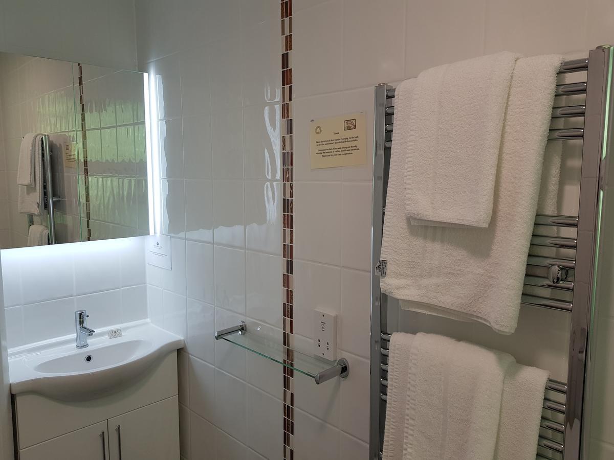 Welbeck Hotel & Apartments دوغلاس المظهر الخارجي الصورة